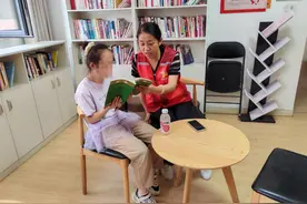 “爱心妈妈”常丽红：用爱照亮困境儿童的“星辰大海”图片