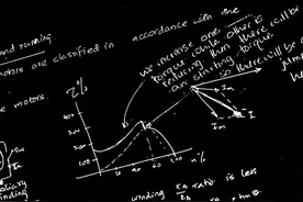 数学专业关注度大涨！张雪峰谈姜萍：数学专业前景广阔，毕业后干什么都有可能，但志愿填报时有两大前提【附高等教育行业现状分析】图片