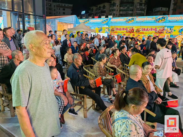 荣县：文旅体商融合发力 点燃假日经济引擎
