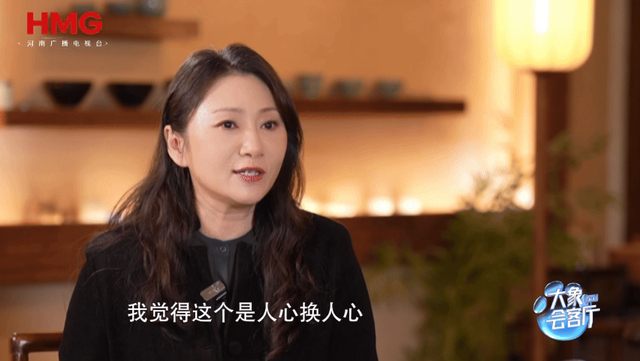 “拿手的就是发钱”，清明上河园“女霸总”：速度战胜一切！跟不上年轻人，就会被抛弃