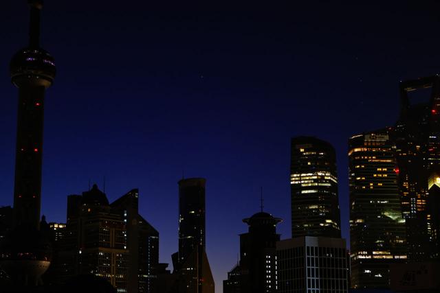 南京路午夜街头俱乐部