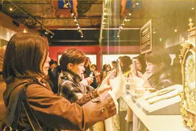 200件文物回望中法交流印迹，来紫禁城看最“凡尔赛”展览图片
