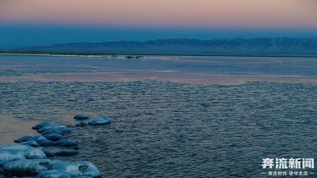 赴一场与青海湖的冬日之约，邂逅梦幻蓝冰