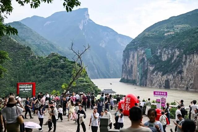 重庆瞭望｜重庆旅游如何更“热”