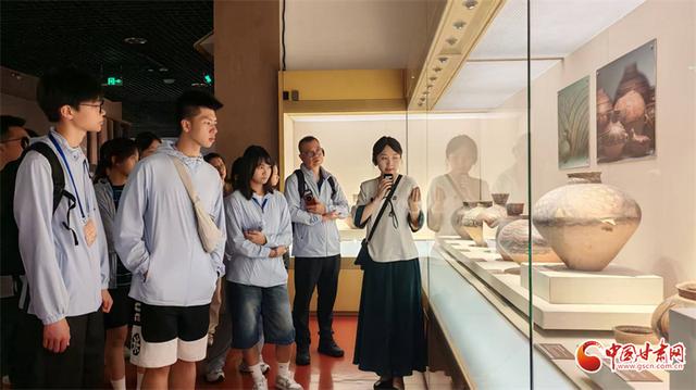 “同心筑梦”2025年澳门青少年甘肃行走进甘肃省博物馆