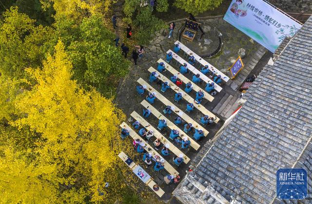 湖北秭归：绣娘赛技艺