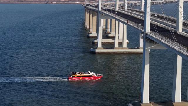 东大洋“海上穿越大桥”系列航线销售突破308万元：淡季引爆市场，点燃城市文旅新热潮！