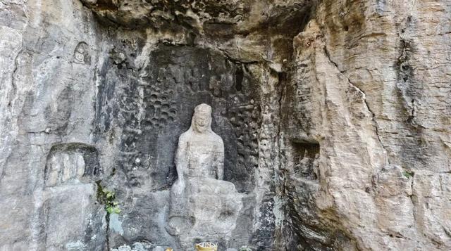 9.9元！深秋里寻一处静谧！本周六出发，打卡长清王泉摩崖石窟、义静寺！