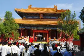 青岛即墨区举行祭孔大典 纪念孔子诞辰2575周年图片