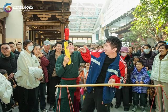 从“一次性打卡”到“反复回访”：江南水街的长尾吸引力在哪里？