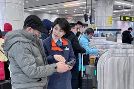 好消息！即日起，琴岛通免费卡用户无需充值，一卡畅行图片