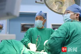 小伙子运动后，肺被压缩了三分之一图片