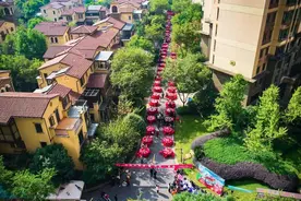 杭州上百个小区办“百家宴”，五湖四海的美味端上桌，陌邻顿时变睦邻图片