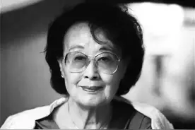 沉痛悼念 || “世界文学之母”、著名美籍华裔女作家、翻译家聂华苓逝世，享年99岁图片