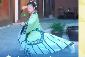 一招破圈！福建女孩展示“三把刀”获央媒点赞图片