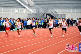 运动点燃梦想，乐山草堂高中举行第三十七届田径运动会图片