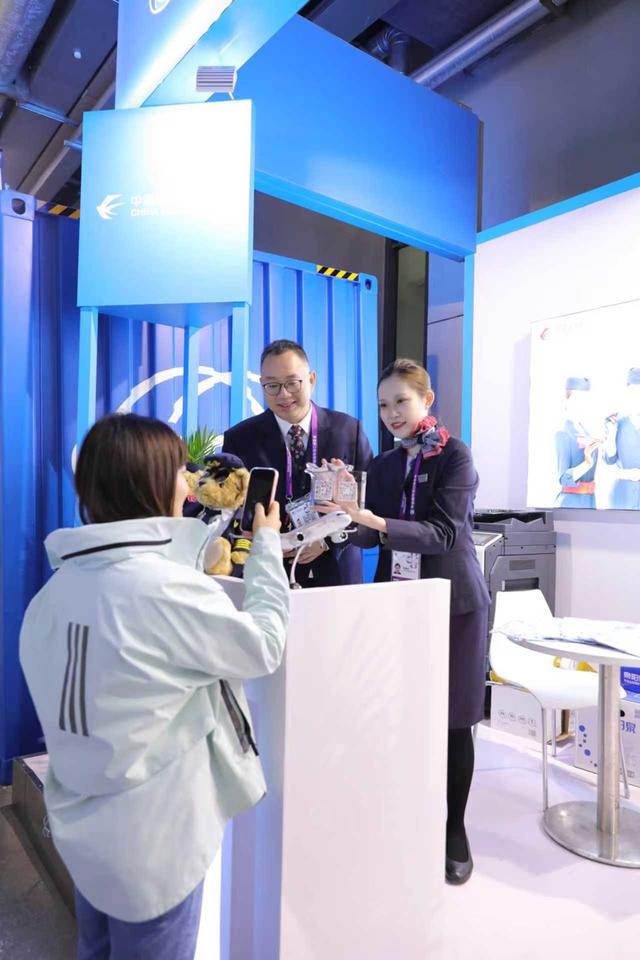 东航推出多种专项服务护航第八届进博会｜进距离