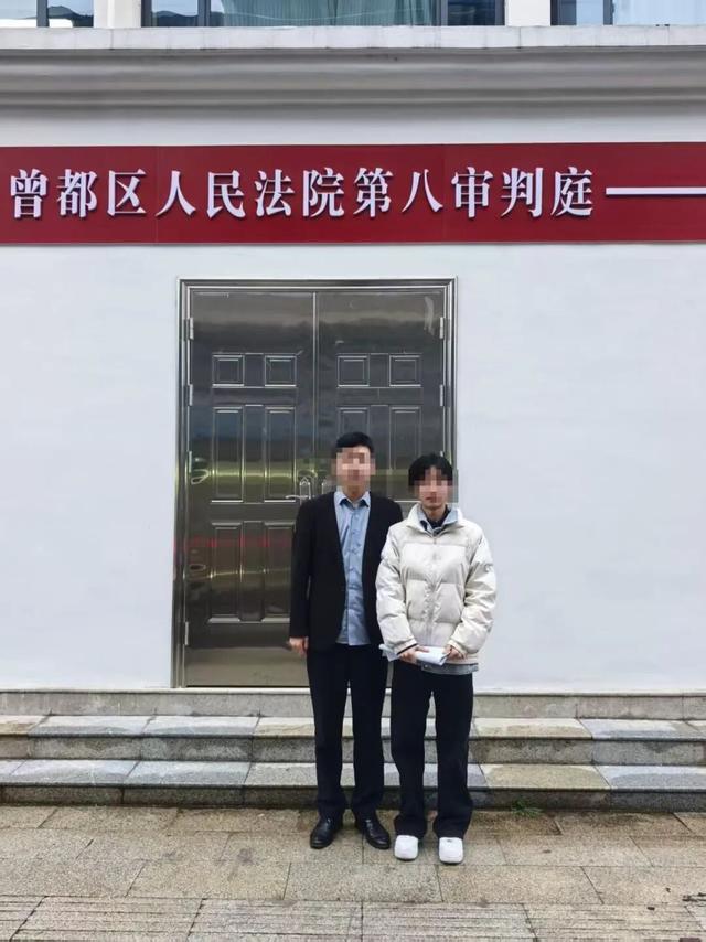 金条假的、别墅租的、父母演的，“新娘”被判刑！