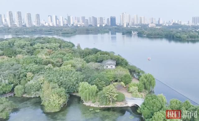 打造全国首个完整呈现苏东坡在黄州心路历程的沉浸式文旅综合体，总投资3亿元，遗爱湖公园将再现宋韵风华