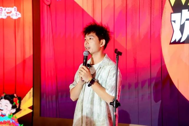 “清新福建”脱口秀全省展演启幕 首场演出精彩开麦