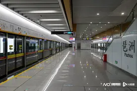 “内环”“外环”有区别！南都记者抢鲜试乘广州地铁11号线图片