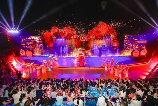 济南暑期旅游火爆出圈 研学、泉水、家庭游成顶流关键词