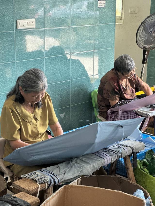 一把太阳伞带动一村村民就业，拼多多千亿扶持助力源头工厂高质量发展