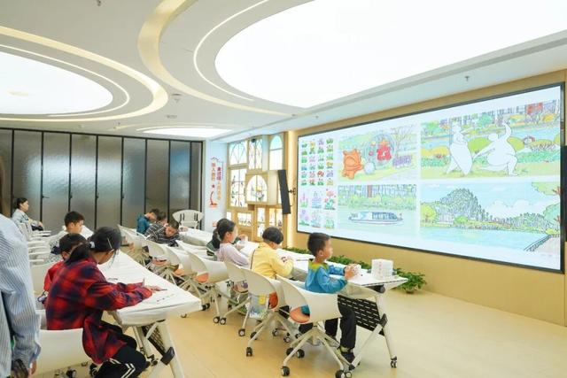 亲子漫步半马苏河：在学法律、识植物、画美景中收获喜悦与成长