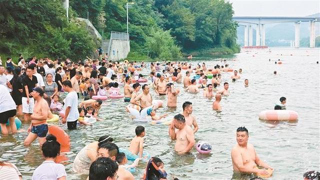 汉江成安康市民游客纳凉避暑佳处