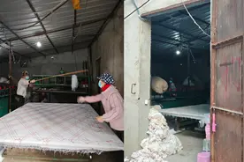 旧棉被不要扔，半小时就能“爆改”新被子，武汉市民：划算，翻新后能用上十年图片