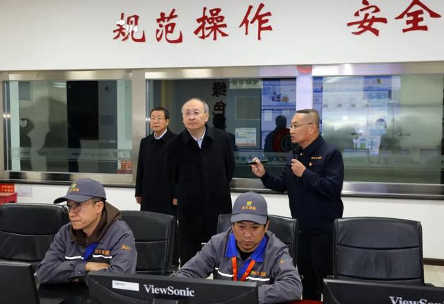 尹力、殷勇调研检查2025年重要民生实事项目落实和供暖保障工作