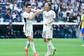 皇马西甲提前4轮夺冠，主教练安切洛蒂说当之无愧图片