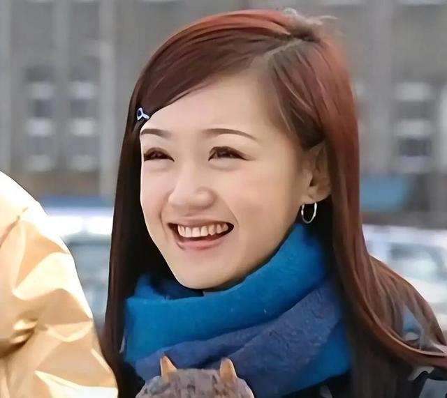 演员薛佳凝回应出家传闻