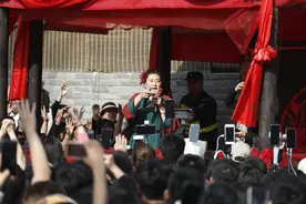 全国多地新设相亲角，官方出面牵线搭桥图片