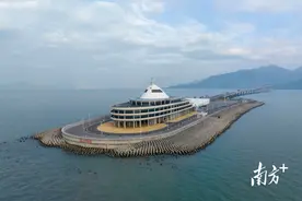代表说｜吕营：建议完善蓝海豚岛设施建设，提升港珠澳大桥旅游品质图片