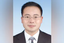 重庆市城口县县长董奕锋已任涪陵区委副书记、区政府党组书记图片