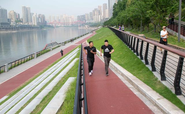 大城之治·重庆地标⑥｜江滩公园：从乱石滩蝶变“顶流”打卡地