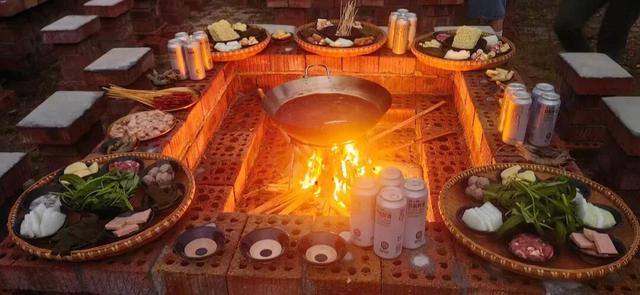 秋冬游资源！雾凇染丹霞，油茶暖红韵，这趟桂北秘境之旅很治愈