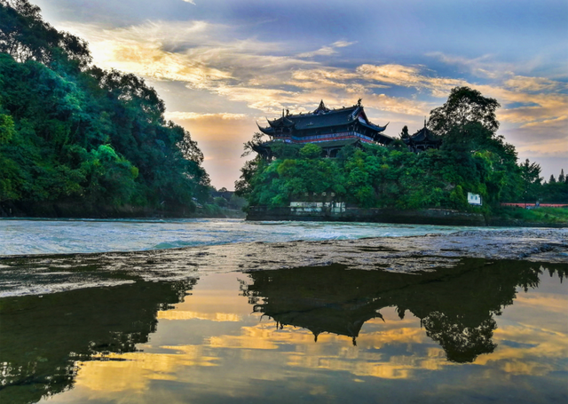 都江堰：“因势利导”成就千年安澜｜行走的发布会