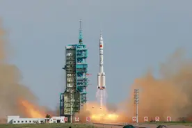 神舟十号，问天十一年！图片