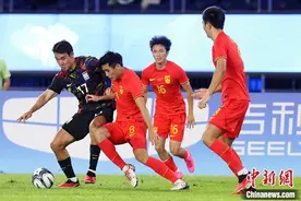 国足亚运队不敌韩国出局 “新鲜血液”实在太有限图片