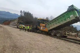 春鼓劲擂催征程 鹤峰县重点交通项目工地见闻图片