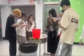 网友上问政四川平台要求地铁拒绝cosplay乘客，成都地铁：不禁止动漫着装，但不要太夸张图片