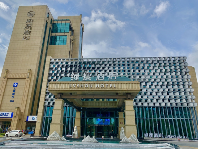 旅超大PK，闵行上场啦！今天13:00，锁定直播→