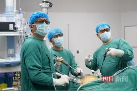 河南89岁高龄婆婆患阑尾癌，武汉医生高难度手术抢回一命图片