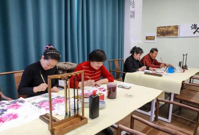 老年人“买买买”，有哪些新趋势？