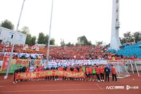 从“命悬一线”到中甲第三，广州队距离冲超仅一步之遥图片