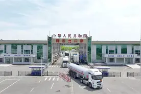 首次突破50万人次！珲春公路口岸出入境客流量创历史新高图片