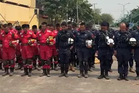 缅甸强震已造成2719人遇难，曼德勒拉响警报，搜救现场众人脱帽默哀图片