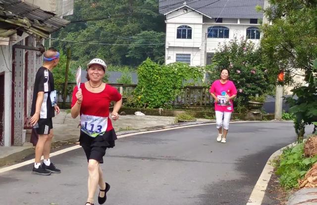 “清凉宽阔 夏日村市”丨宽阔镇“健康同行·共览宽阔风光”徒步活动举行